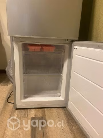 Refrigerador Midea 167 lts total