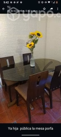 Mesa vintage y 4 sillas de madera vidrio templado