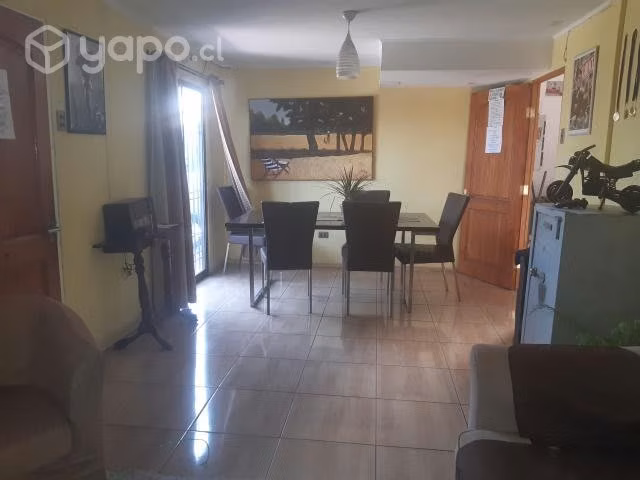 Arriendo de pieza con baño para una persona