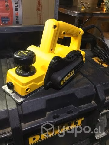 Cepillo Eléctrico Dewalt 1mm 550w D26676-b2