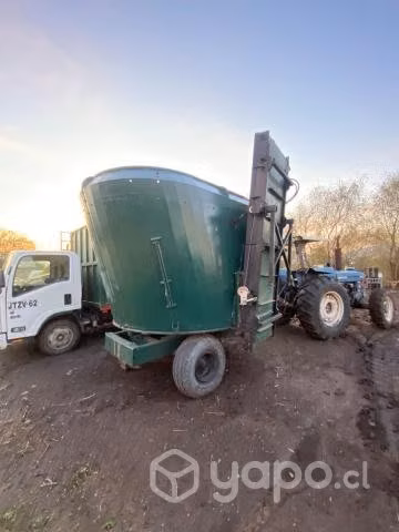 Carro Forrajero 8m3 Mixer