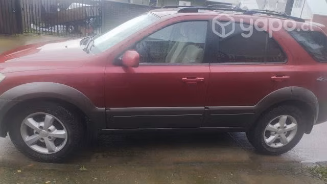 Kia Sorento 4x4 petrolera, motor 2.5, año 2008