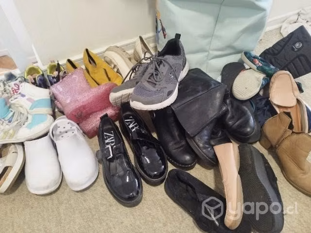 Regalo de zapatos y ropa