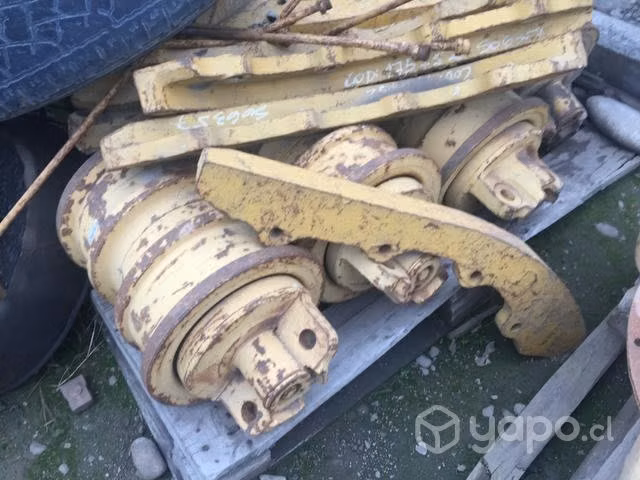 Rodillo inferior Komatsu D375 impecables