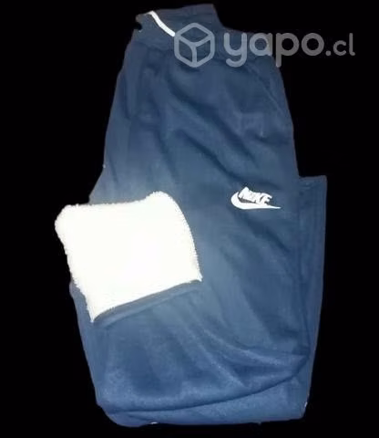 Buzo con chiporro