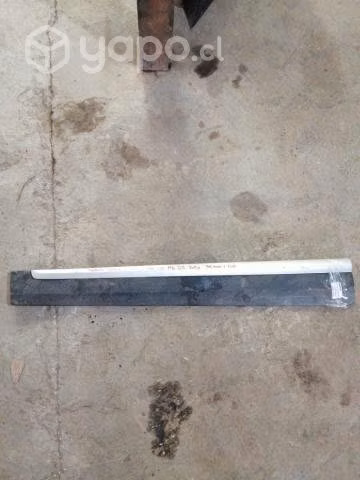 Moldura inferior puerta delantera izq MG ZS 2020