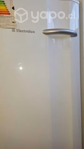 freezer electrolux FE 26