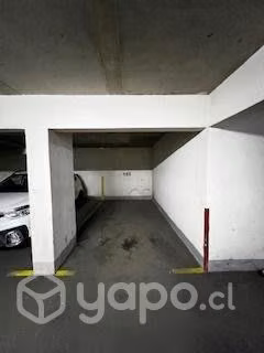 Vendo estacionamiento techado