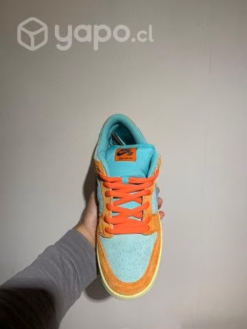 Nike SB Dunk Low Orange Emerald Rise
