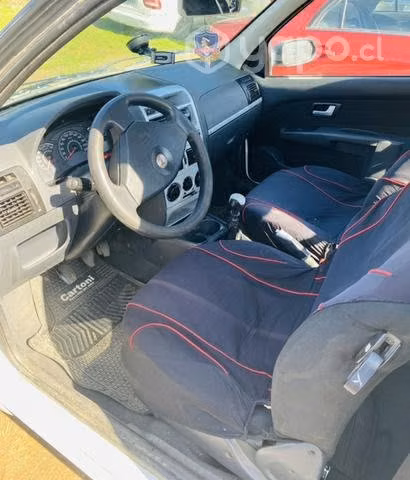 Camioneta Fiat Strada Trekking