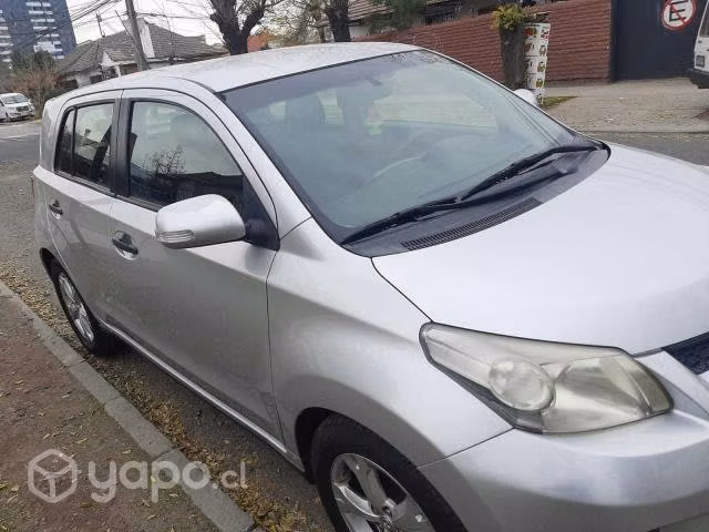 Toyota urban cruiser 2013