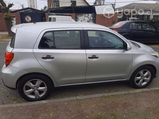 Toyota urban cruiser 2013