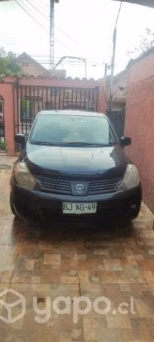 Nissan 2011