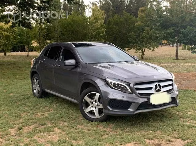 Mercedes Benz GLA 220 CDI 4 matic