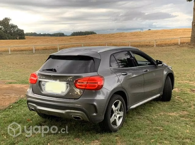 Mercedes Benz GLA 220 CDI 4 matic
