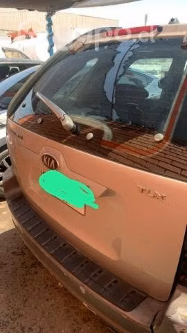 Vendo camioneta kia sportage 2005