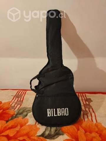 Guitarra sin uso marca bilbao