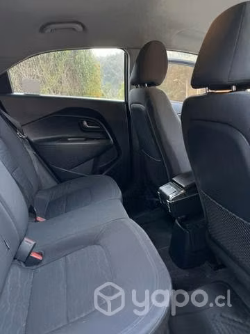 Kia rio 5 2012