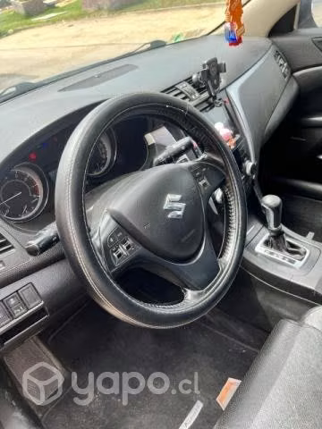 SUZUKI KIZASHI SEDAN 2.4 LIMITED A17