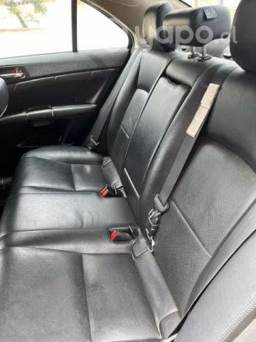 SUZUKI KIZASHI SEDAN 2.4 LIMITED A17