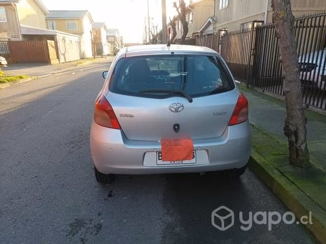 Toyota yaris 2009