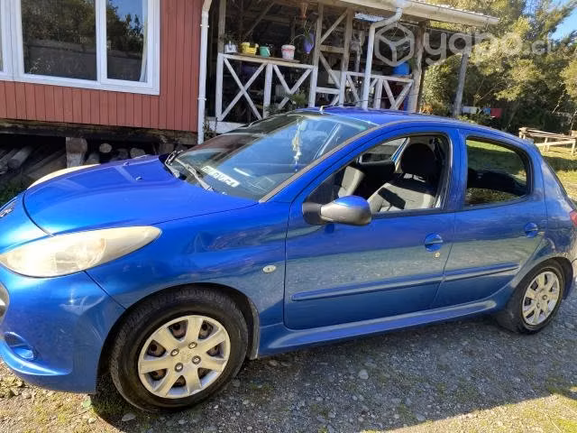 Pegueot 207 compact