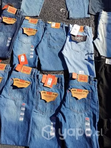 Levis nuevos
