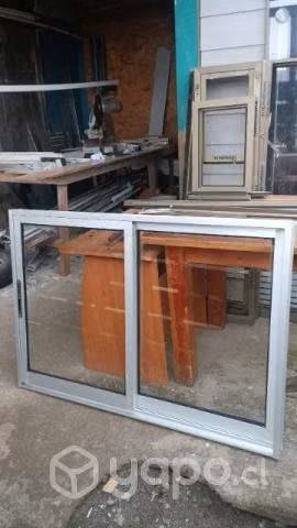 Ventana de aluminio nueva de 1.30 x 0.90
