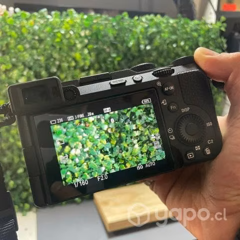 Venta camara sony a7cII + LENTE SONY 50 mm 1.8