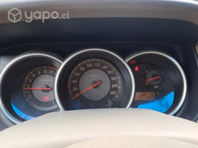 NISSAN TIIDA