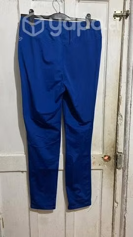 Pantalon puma talla M