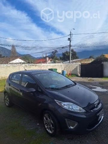 Vendo automóvil Ford fiesta 1.6