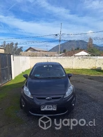 Vendo automóvil Ford fiesta 1.6