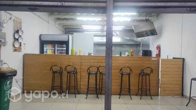 Local de comida rápida con derecho a llave
