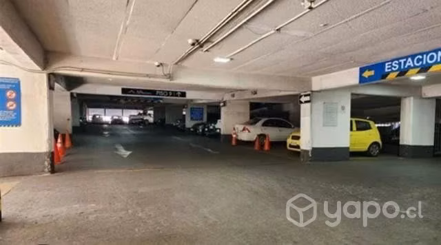 Arriendo Estacionamiento