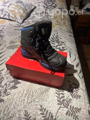 Zapatos de seguridad H W nuevos número 41 - Imagen 2