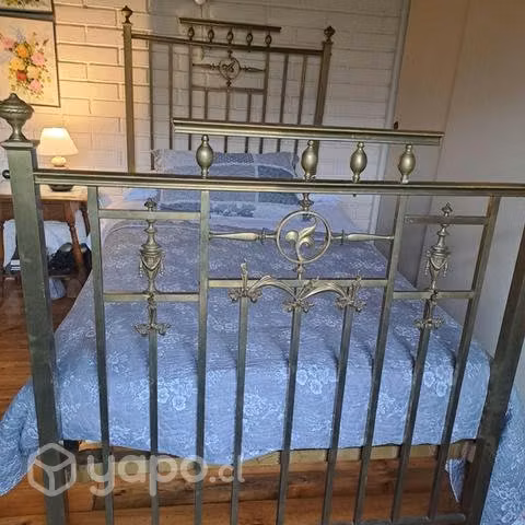 Cama de bronce