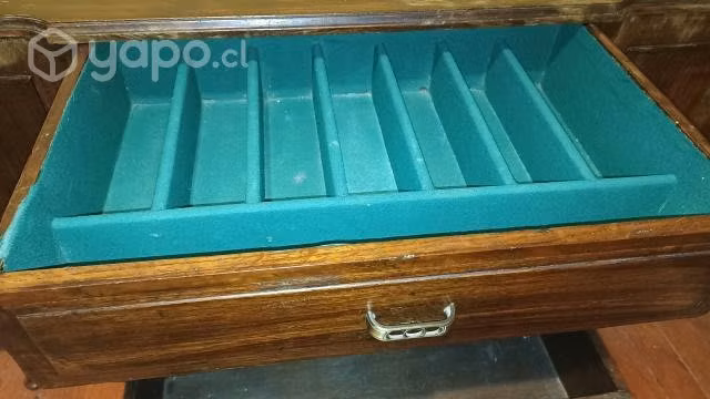 Buffet de madera solida