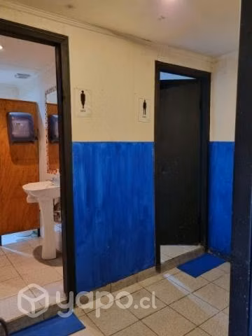 Arriendo esquina comercial