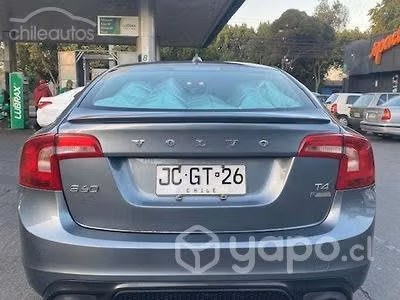 Volvo S60 R Design - Imagen 2