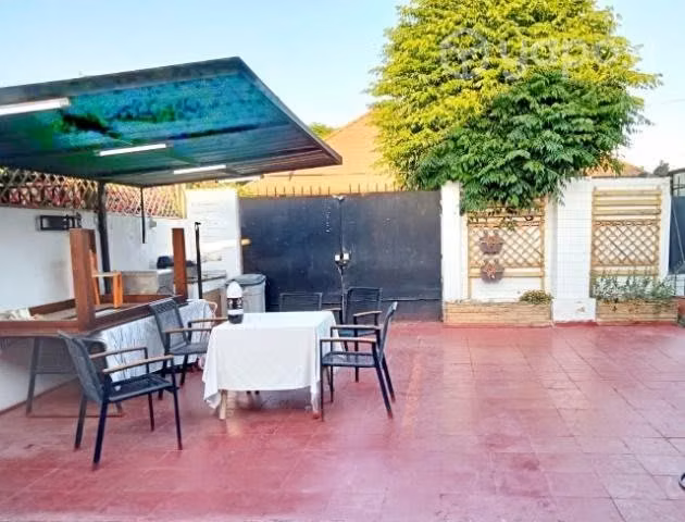 Linda y amplia casa a pasos del centro melipilla