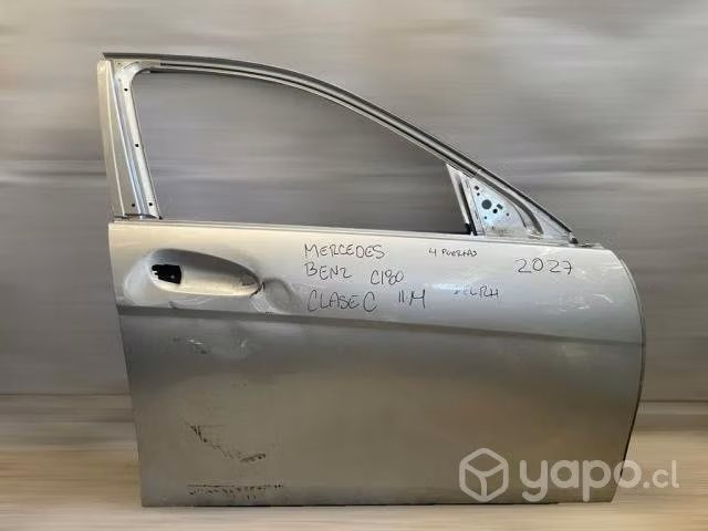 Puerta delantera rh mercedes benz c