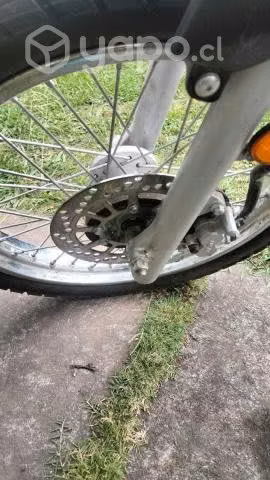 Vendo moto yamaha año 2023