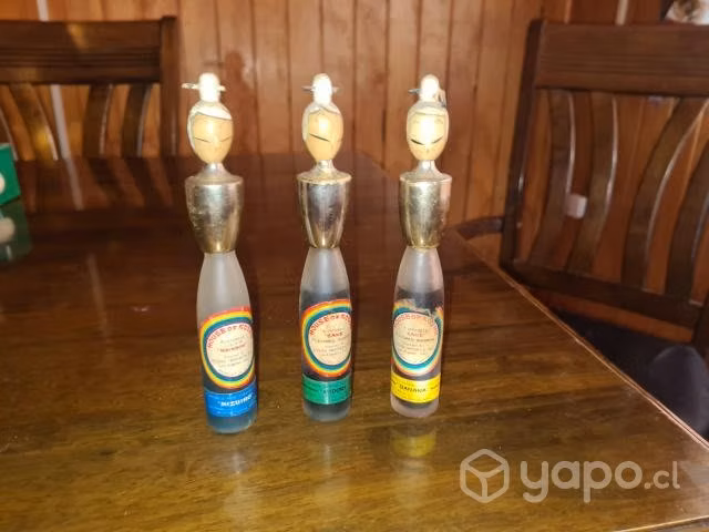 Linda coleccion mini botellitas de licor