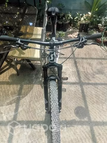 Bicicleta scott aspect 930