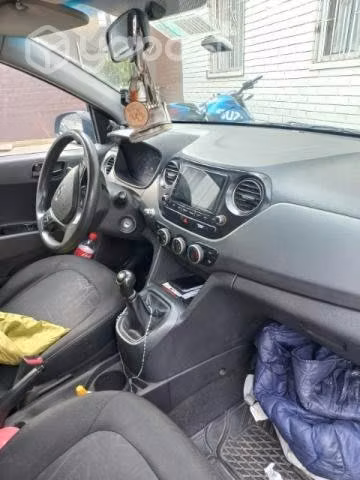Hyundai Grand i 10 2017 sedán