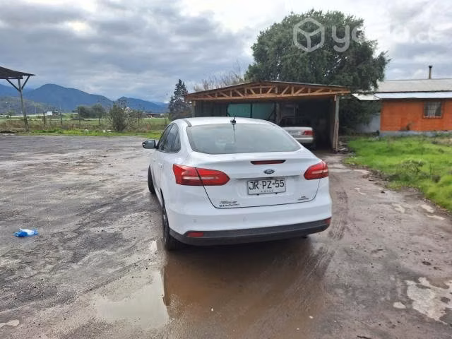 Vendo ford focus 2.0 SE full 2017