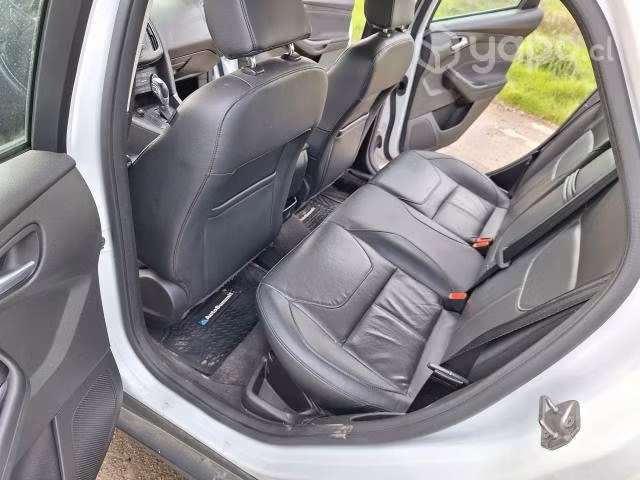 Vendo ford focus 2.0 SE full 2017