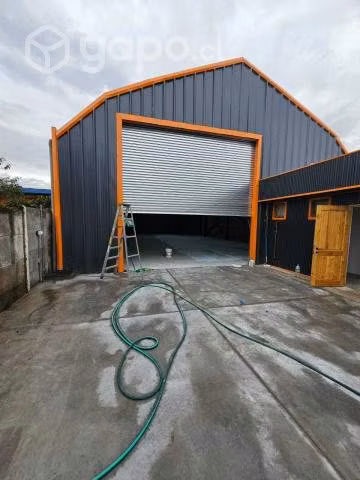 Arriendo de Bodega 240 + Oficina 41 m2