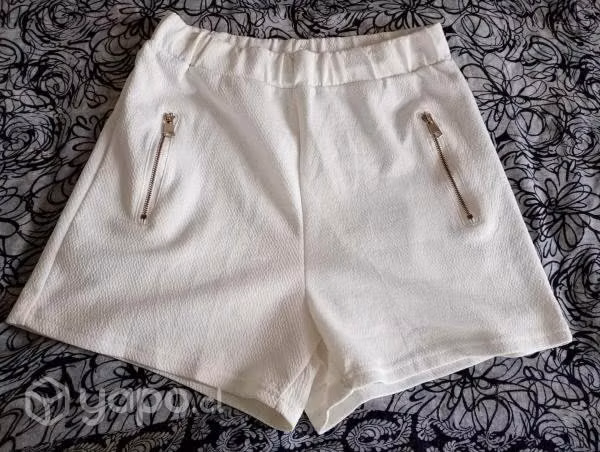 Short blanco